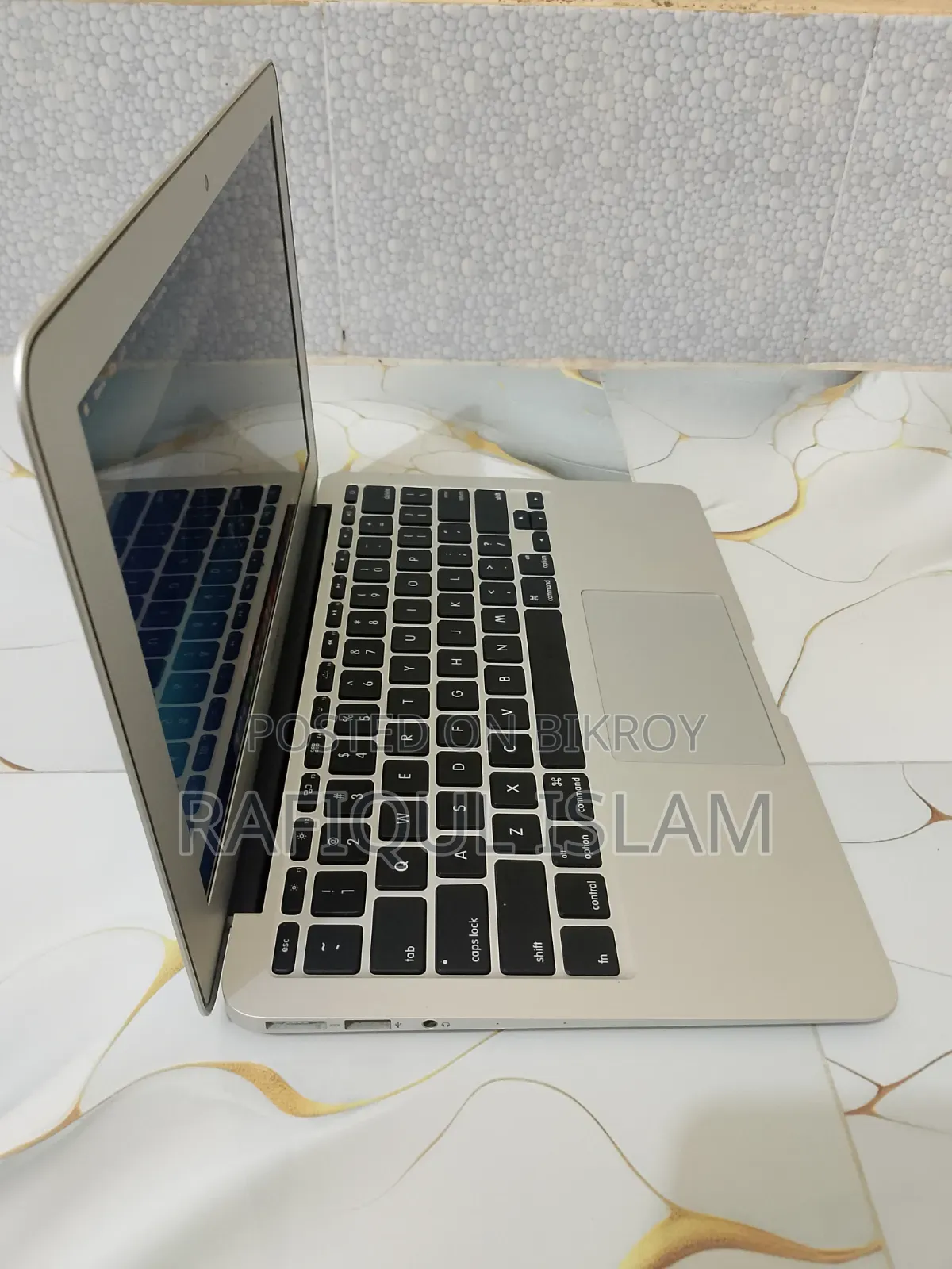 Laptop Apple MacBook 2013 8GB Intel Core i5 SSD 128GB