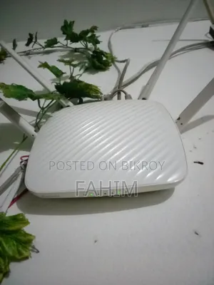Tenda F9 600 Mbps Router