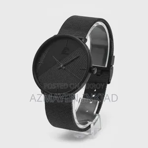 Dijanes Men's Mesh Strap Quartz Watch.