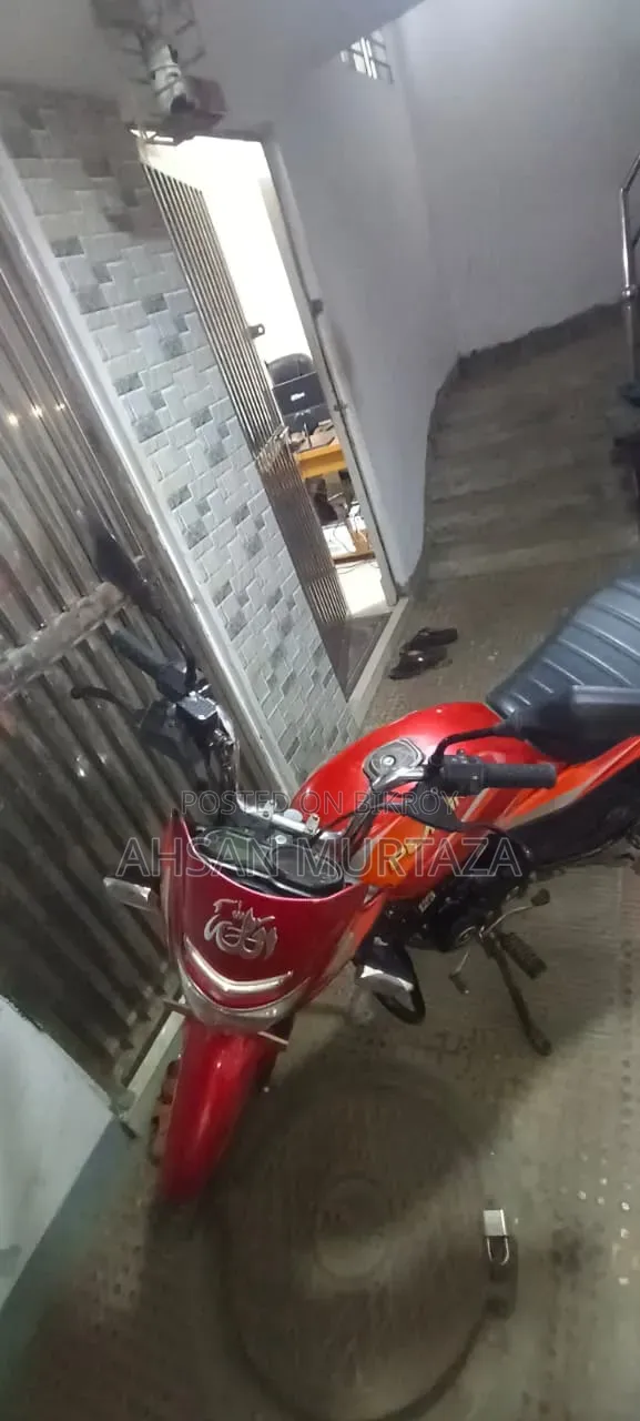 Bajaj Platina 110 2024 Red