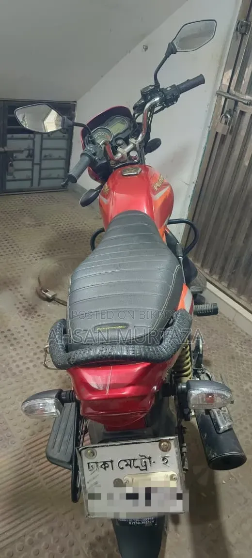 Bajaj Platina 110 2024 Red