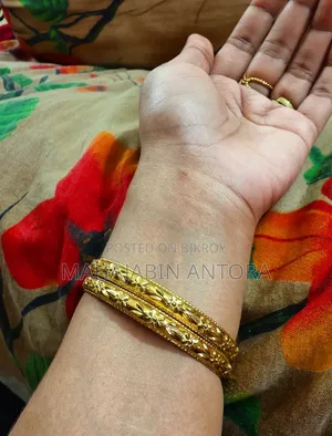 21 K Gold Bronze Churi 4 Ana