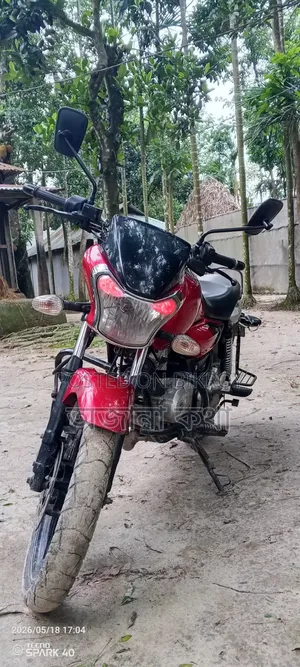 Bajaj V15 2018 Red