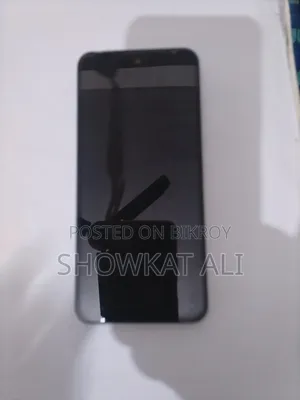নিউ টেকনো স্পার্ক ৪০ ১২৮ জিবি হোয়াইট