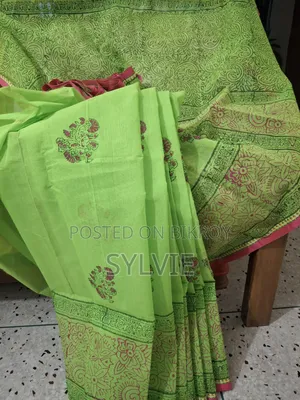 শাড়ির জগতে অনন্য জয়তী
