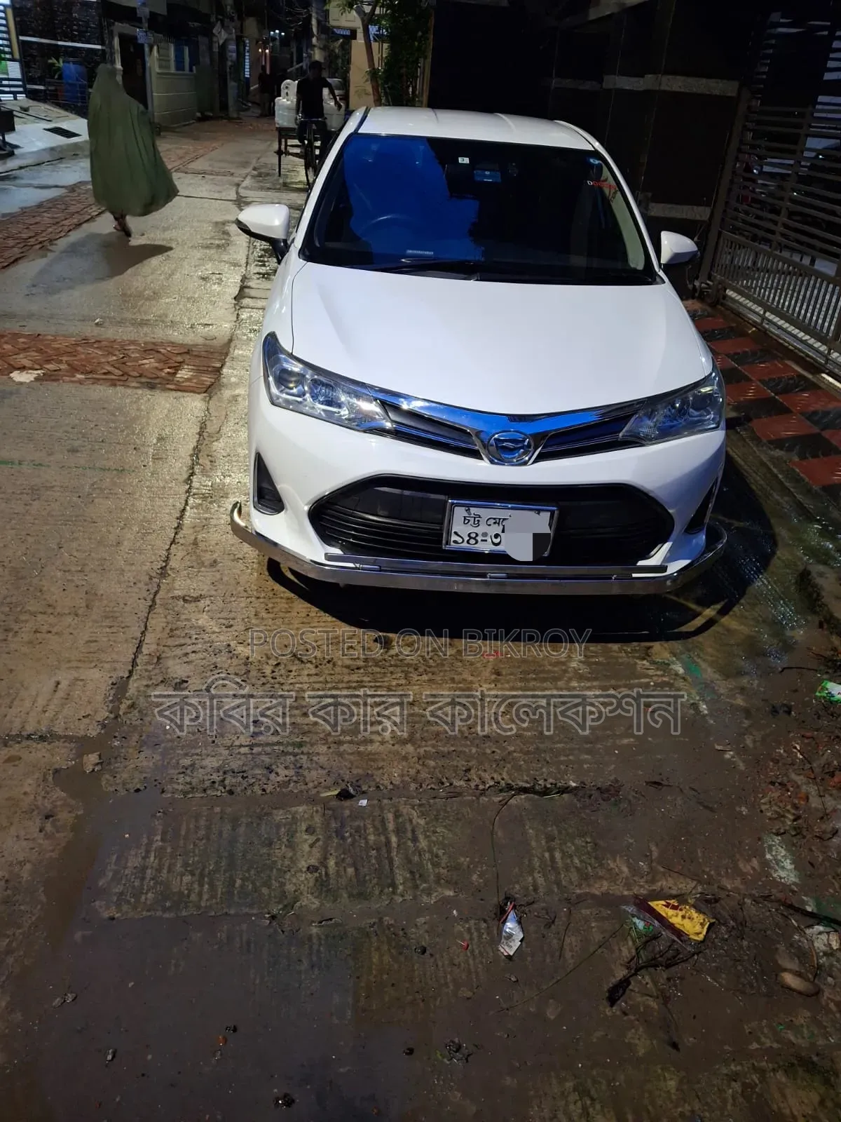 টয়োটা এক্সিও ২০১৮ সাদা
