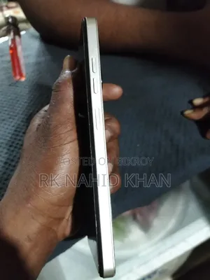 Tecno Spark Go 64 GB