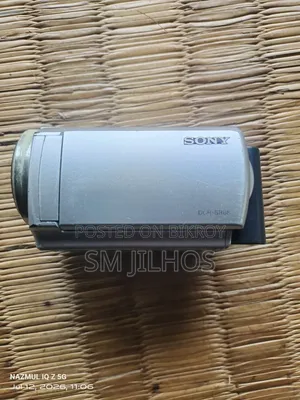 Sony DCR Sr68 Video Camera 80gb HDD 60x Clear Zoom