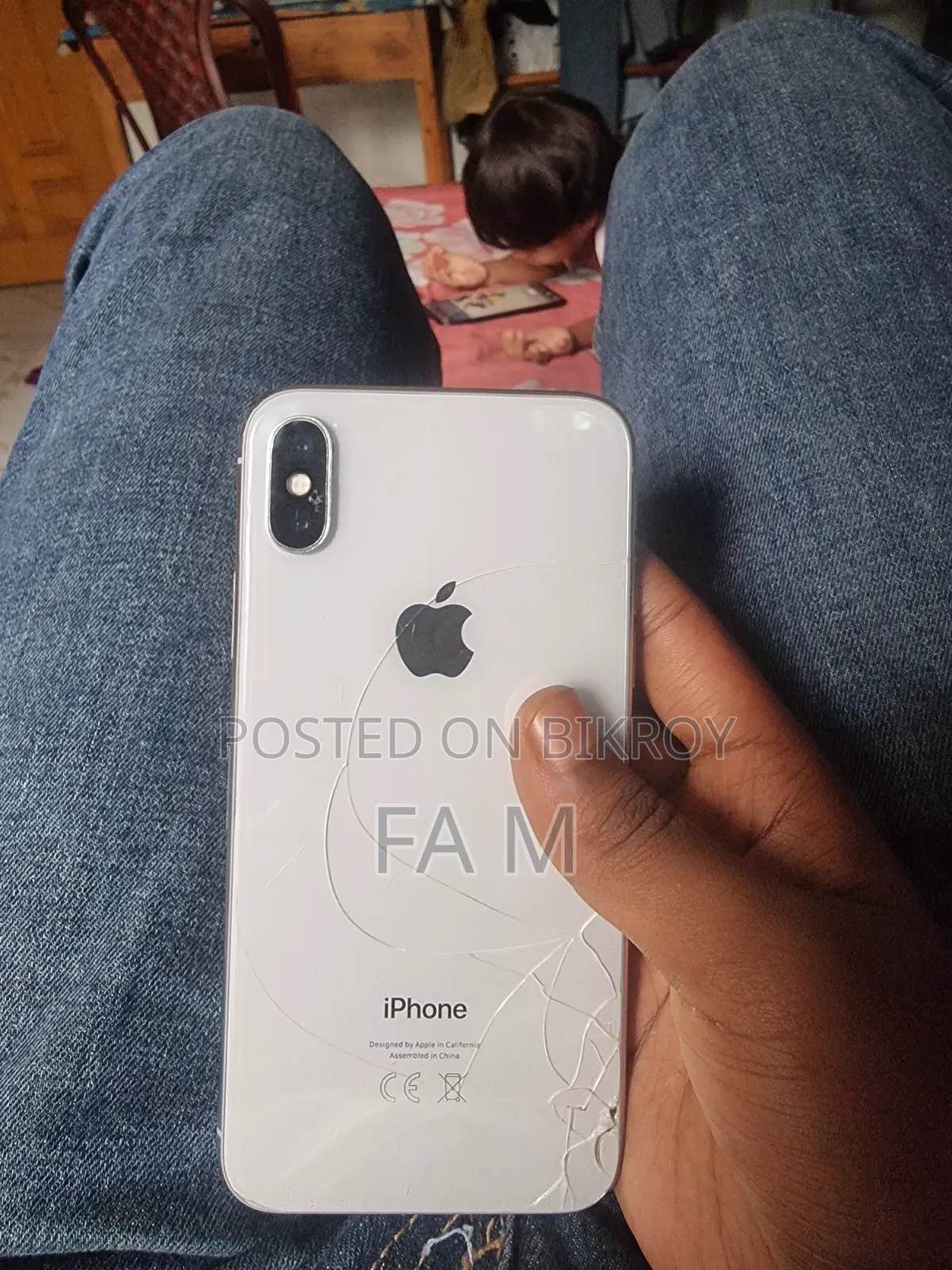 Apple iPhone X 64 GB White