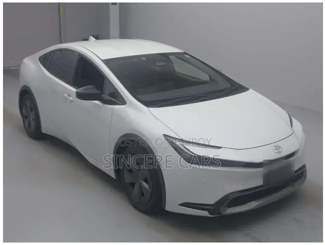 Toyota Prius 2023 Pearl