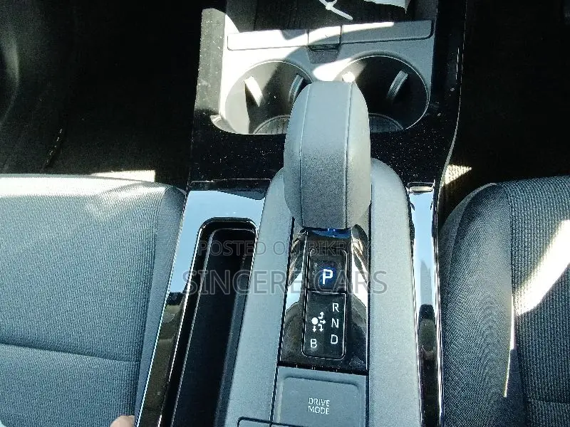 Toyota Prius 2023 Pearl