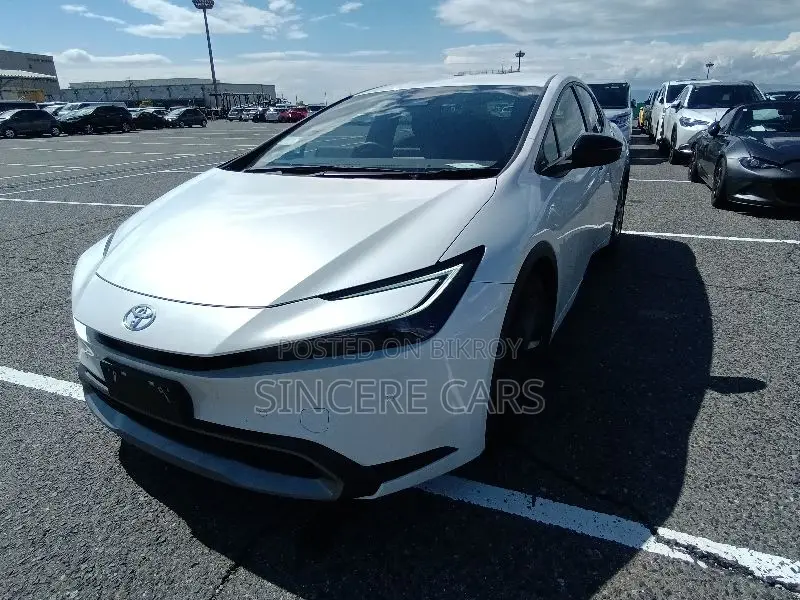 Toyota Prius 2023 Pearl