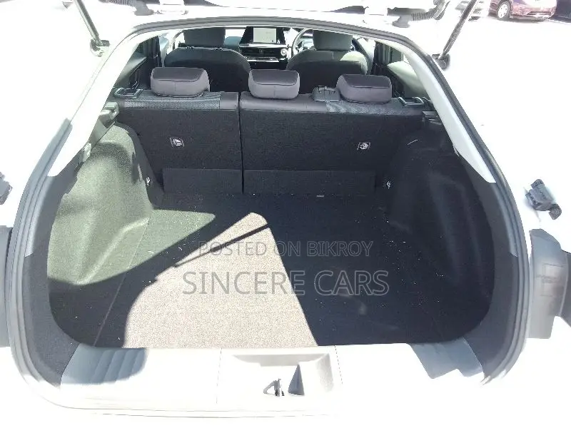 Toyota Prius 2023 Pearl