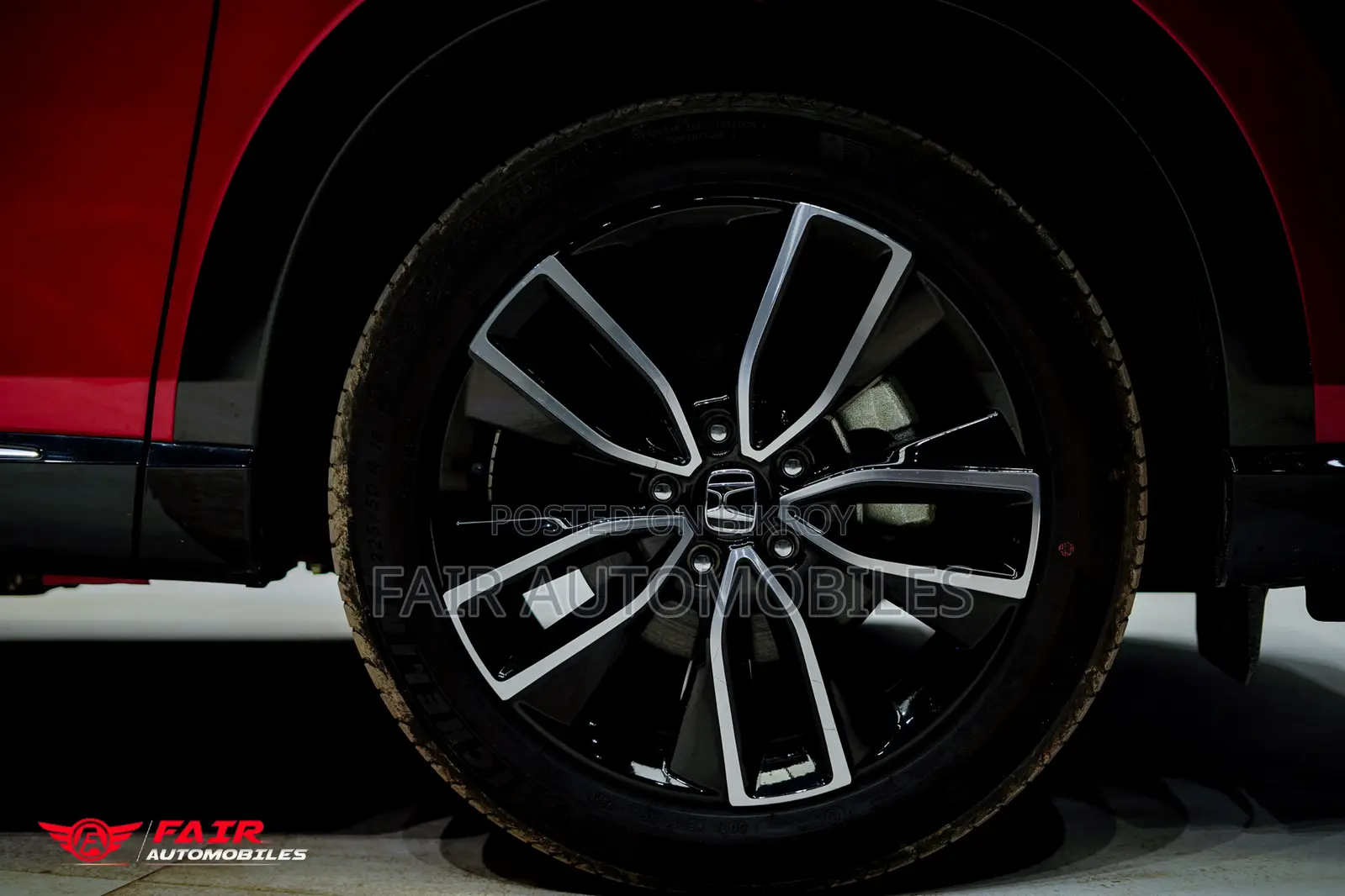 Honda Vezel 1.5 Hybrid 2WD 2021 Red