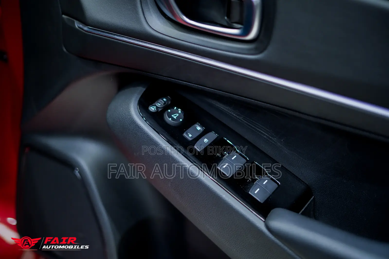 Honda Vezel 1.5 Hybrid 2WD 2021 Red