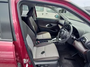 Toyota Yaris Cross 2022 Red