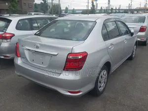 Toyota Axio 2021 Silver