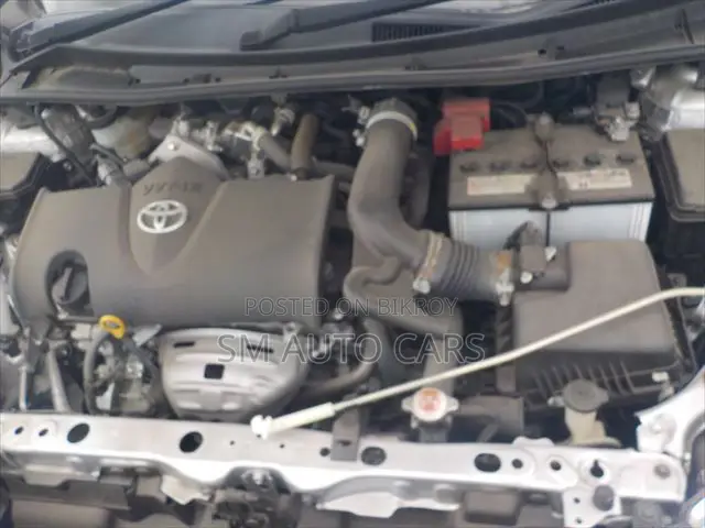 Toyota Axio 2021 Silver