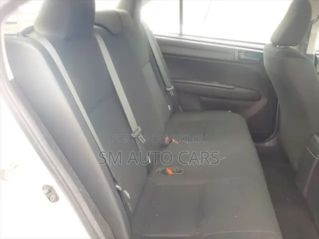 Toyota Axio 2021 Silver