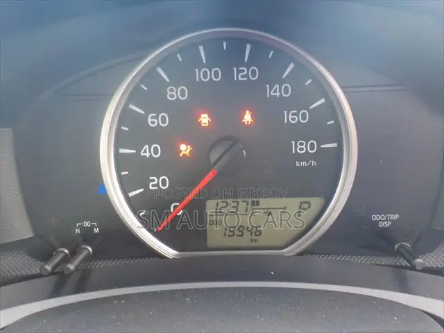 Toyota Axio 2021 Silver