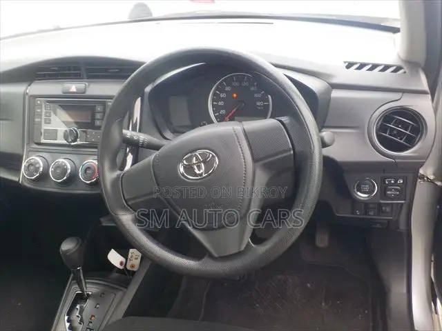 Toyota Axio 2021 Silver