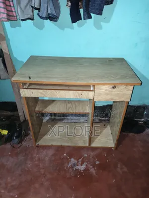 Computer Table