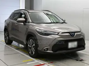 Toyota Corolla Cross 2022 Brown