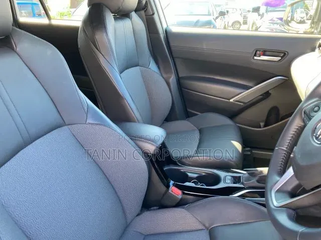 Toyota Corolla Cross 2022 Brown
