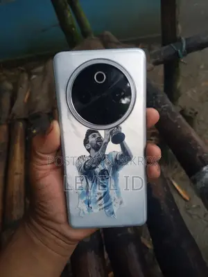 Vivo iQOO 10 128 GB White