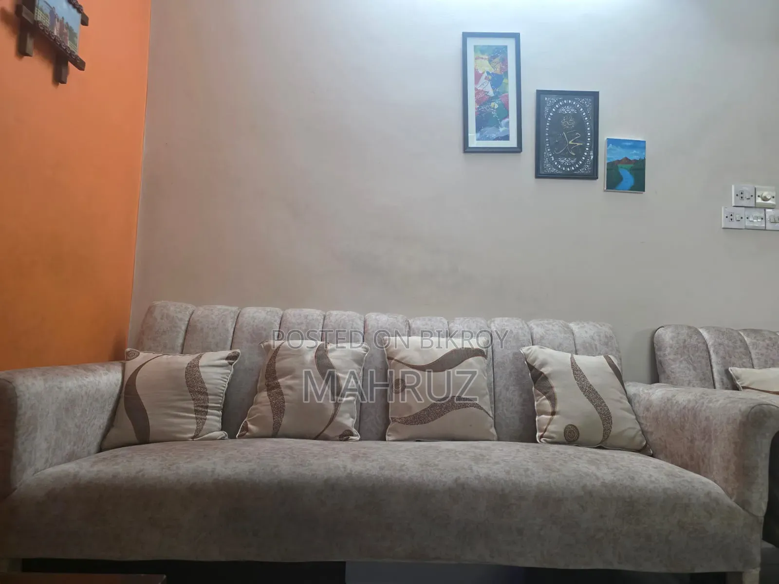 Sofa Set With Devaan