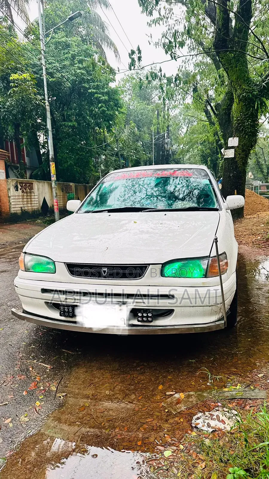 Toyota Corolla 1997 White