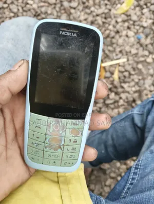 নোকিয়া ৩৩১০ গ্রিন