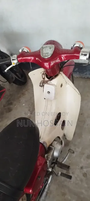 Honda CB 2000 Red