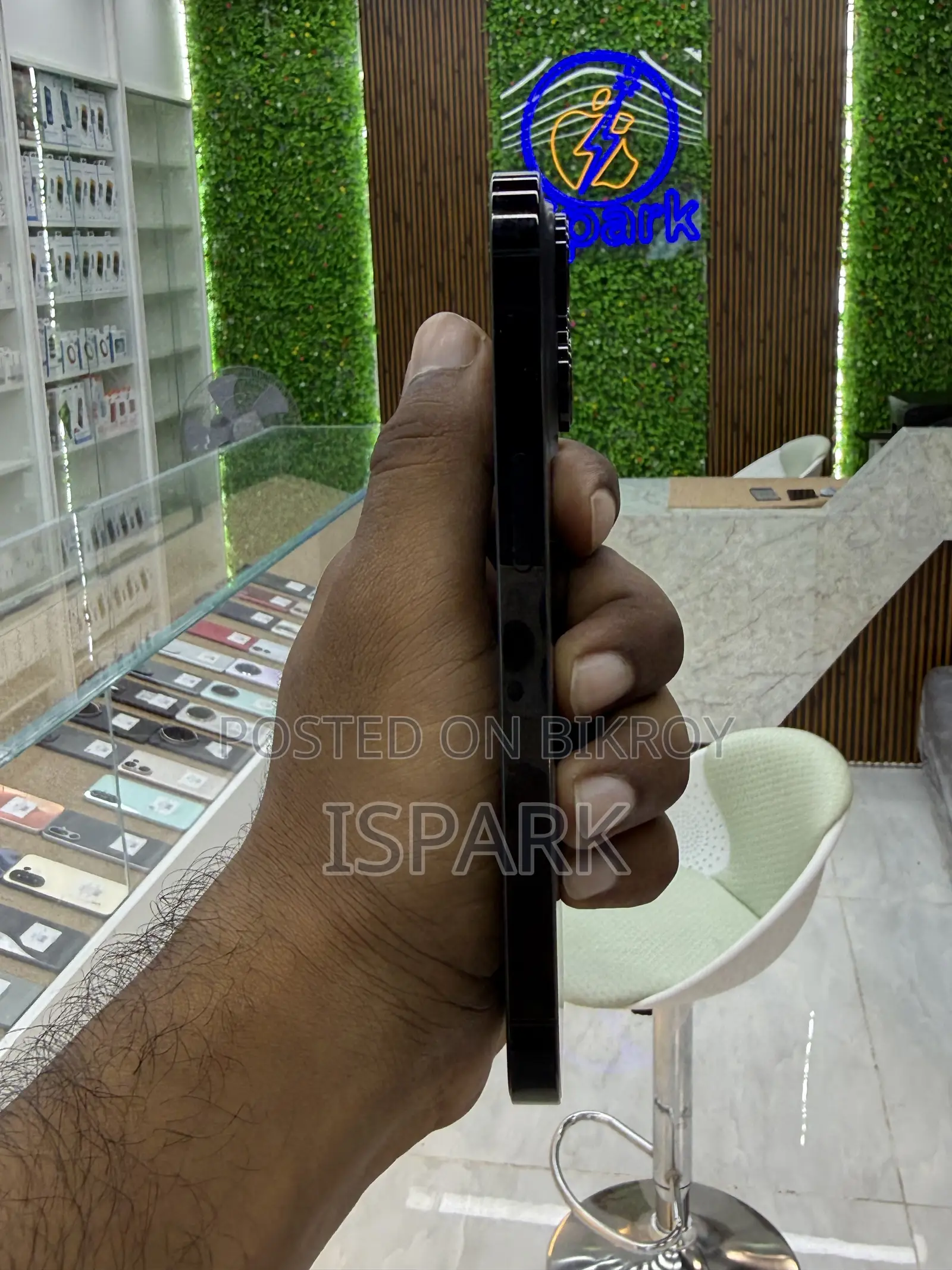 অ্যাপল আইফোন ১৪ প্রো ১২৮ জিবি ব্ল্যাক