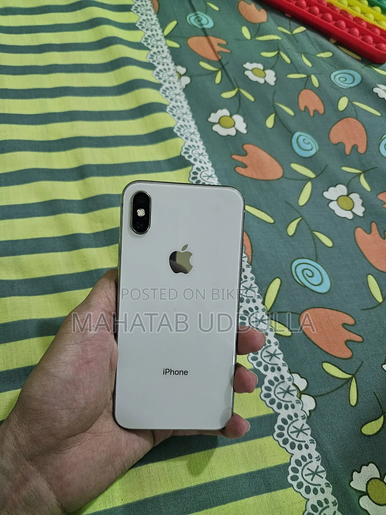 অ্যাপল আইফোন এক্স ২৫৬ জিবি সাদা