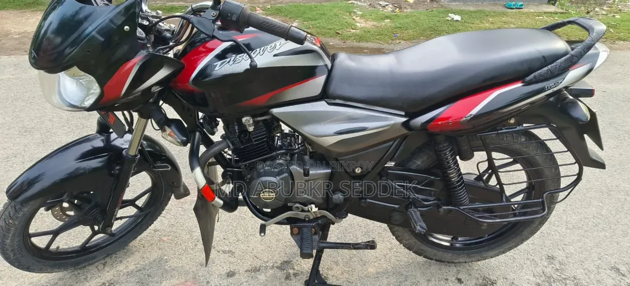 Bajaj Discover 125 2020 Black