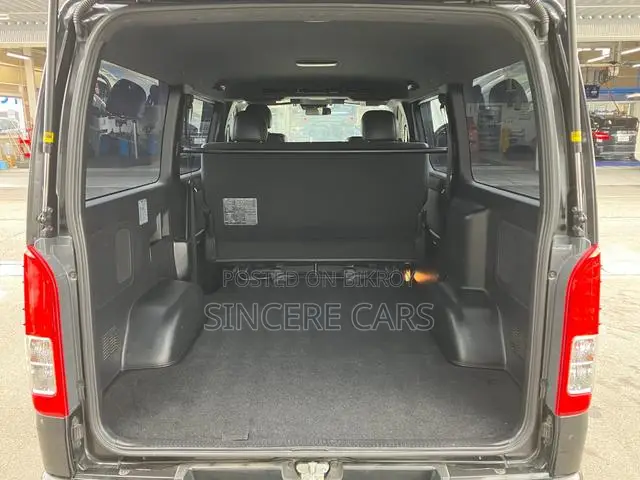 Toyota HiAce 2023 Black