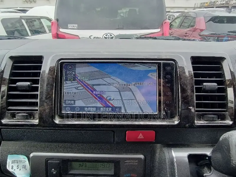 Toyota HiAce 2021