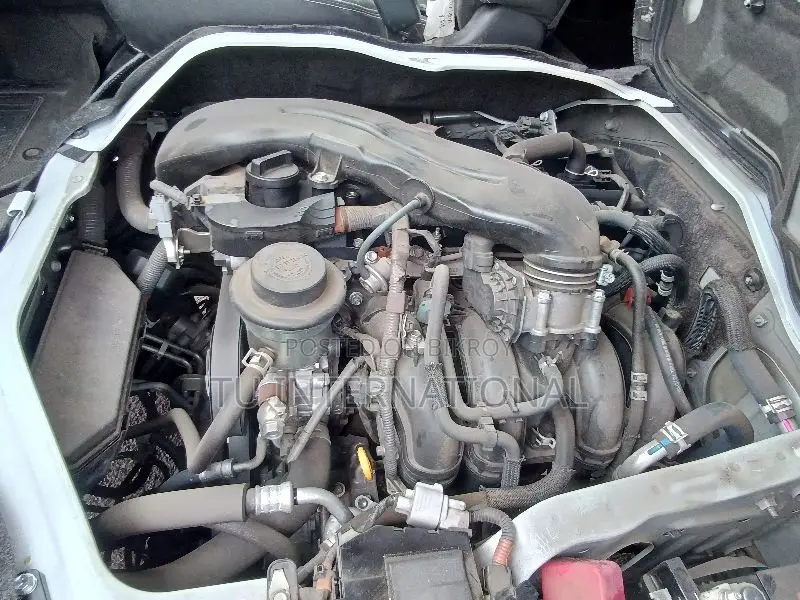 Toyota HiAce 2021