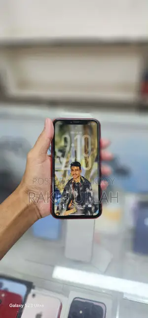 Apple iPhone 11 64 GB Red