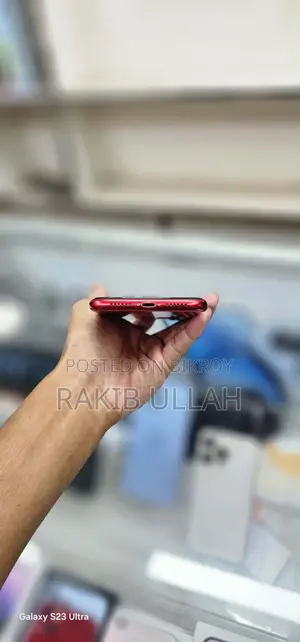 Apple iPhone 11 64 GB Red