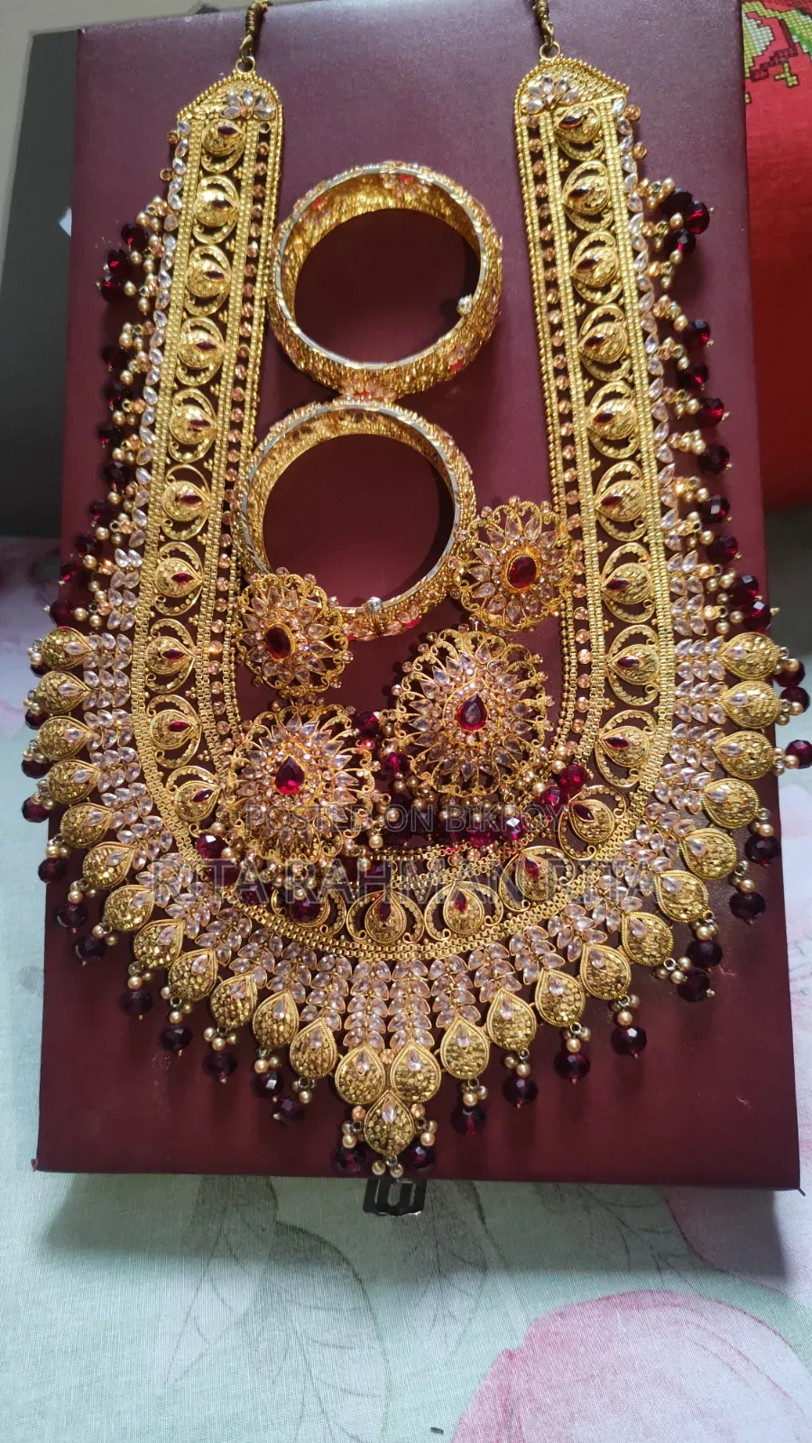 Gold Polished Customized Antique Bridal Set. Worn only for 1 day