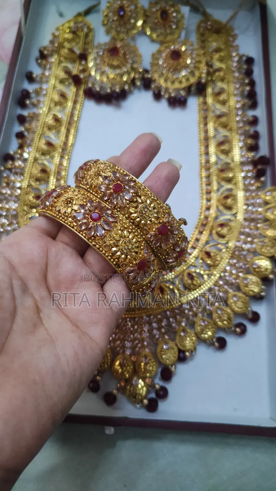 Gold Polished Customized Antique Bridal Set. Worn only for 1 day