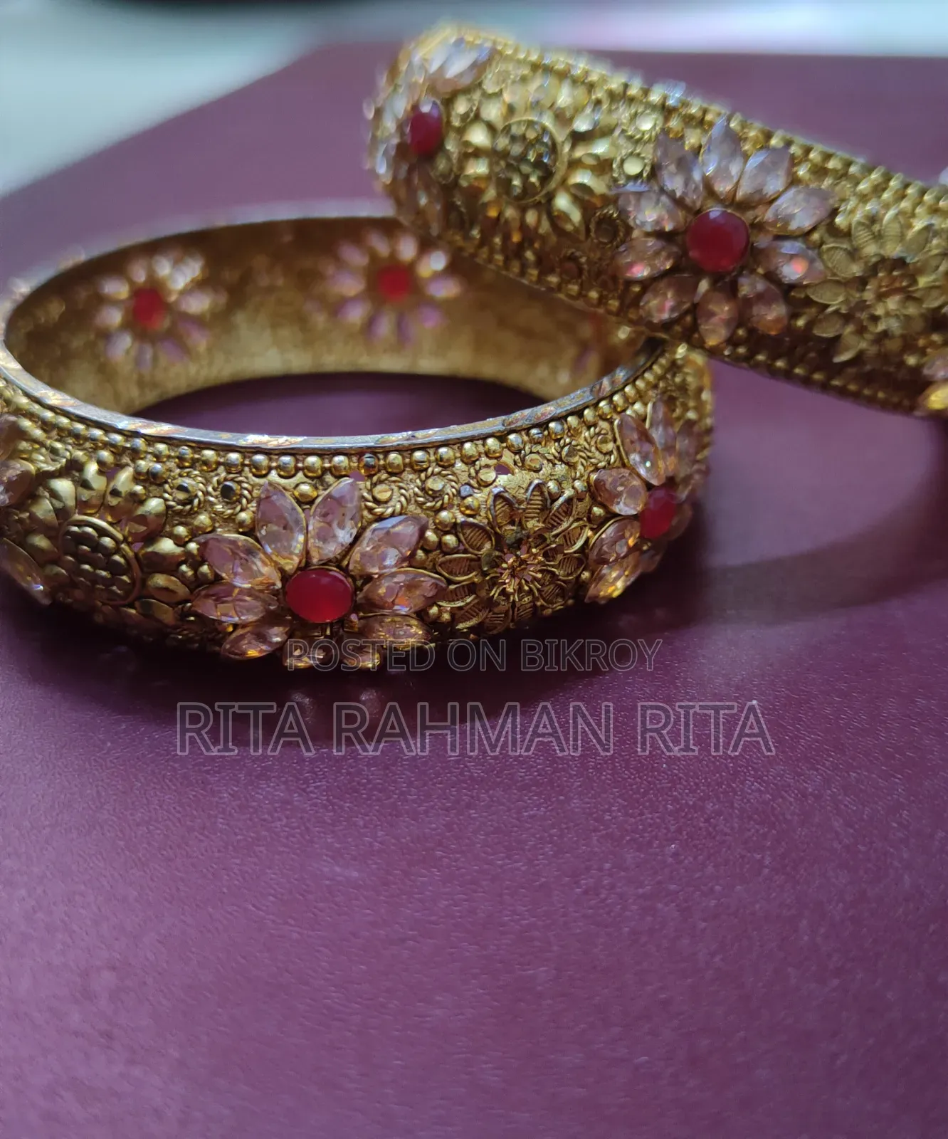 Gold Polished Customized Antique Bridal Set. Worn only for 1 day
