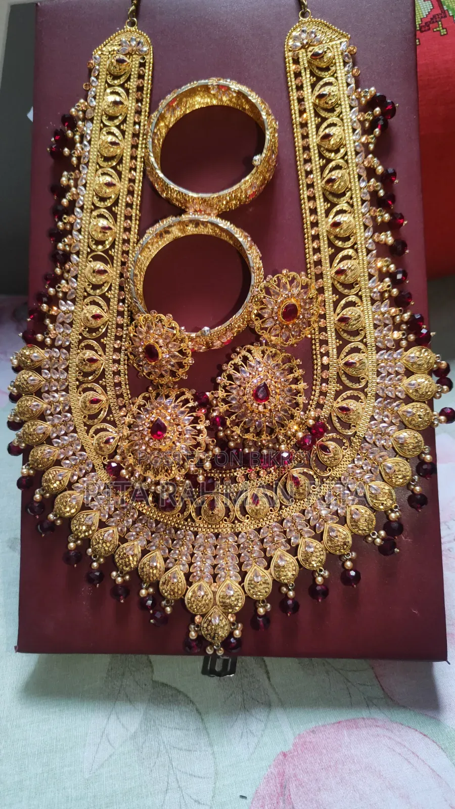 Gold Polished Customized Antique Bridal Set. Worn only for 1 day