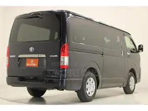 Toyota HiAce 2022 Black