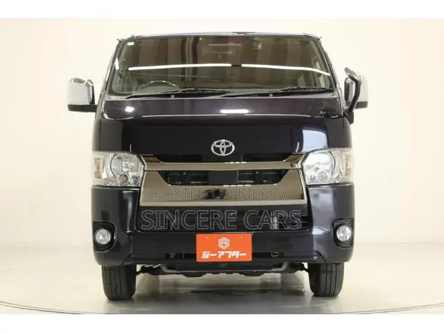 Toyota HiAce 2022 Black