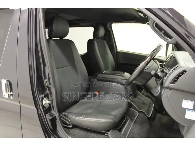 Toyota HiAce 2022 Black