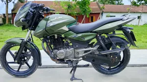 Bajaj Pulsar 150 2015 Green