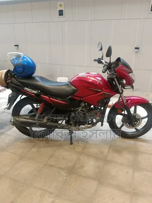 Hero Glamour 2017 Red